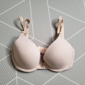 Victoria's Secret PINK Nude Tshirt Bra 28C